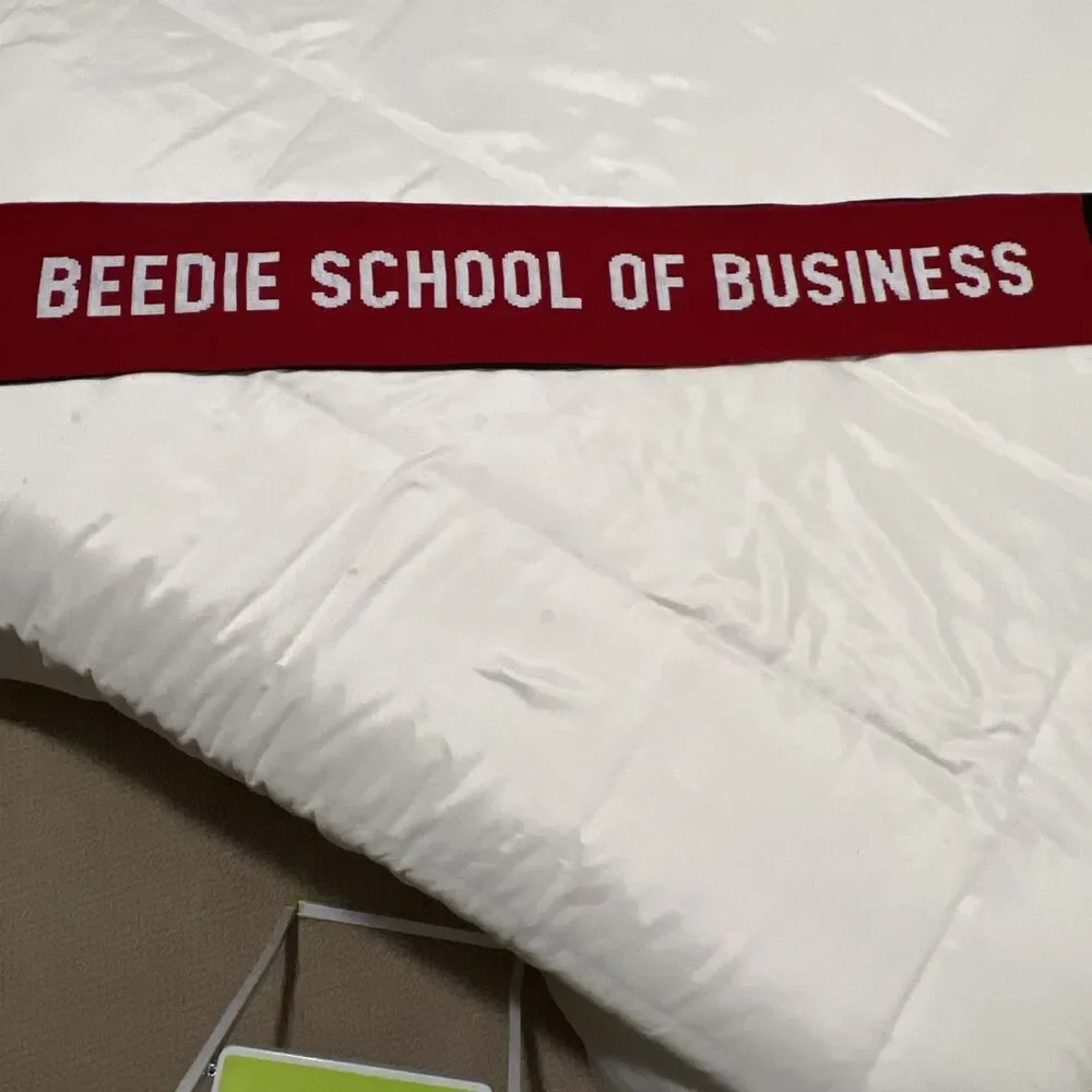 SFU Simon Fraser Beedie School Of Business Red White Scarf Tassels Double Lined
